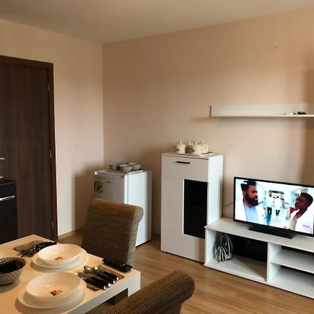 Palace De Luxe Apartments Πομόριε Εξωτερικό φωτογραφία