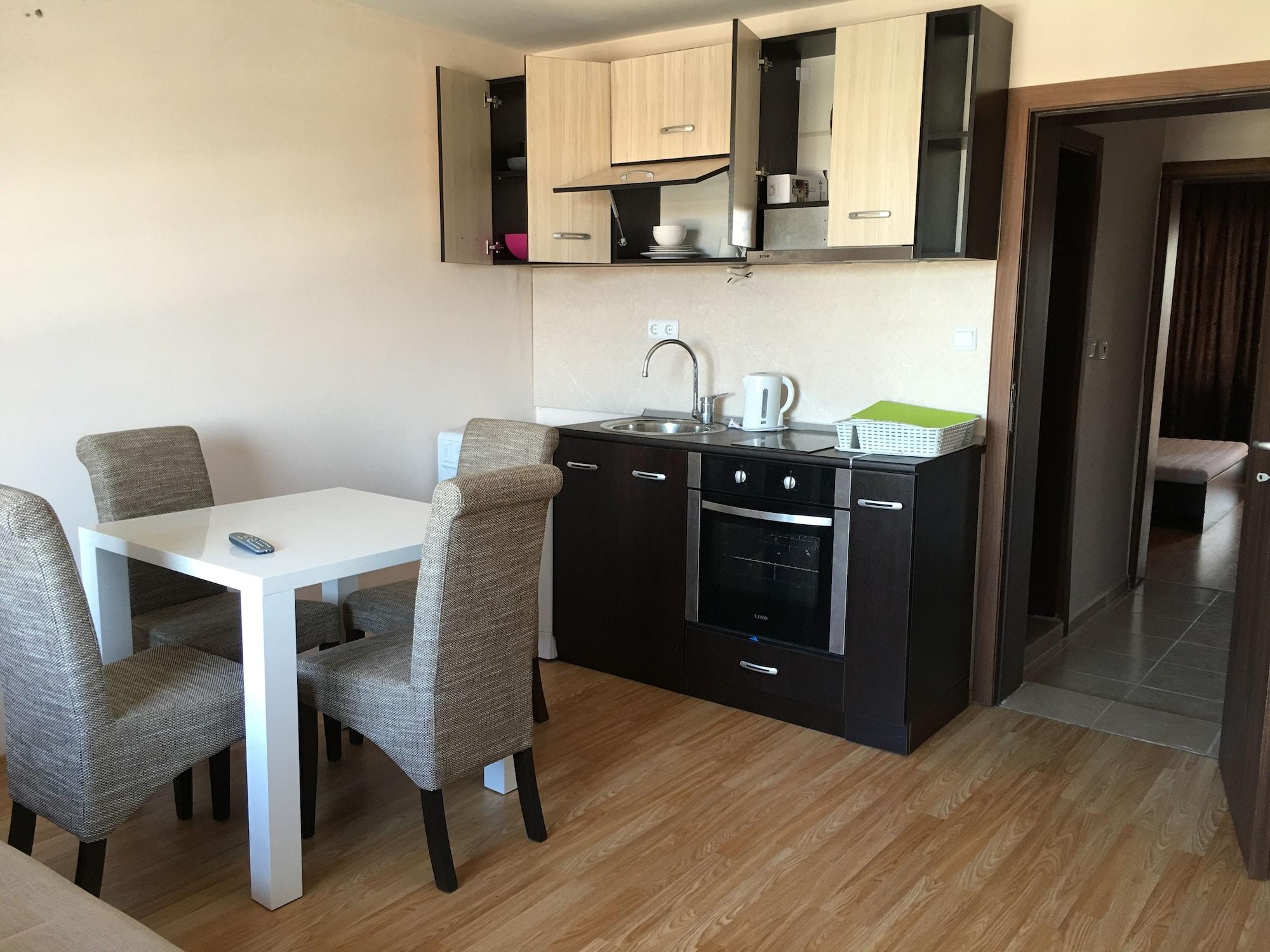 Palace De Luxe Apartments Πομόριε Εξωτερικό φωτογραφία