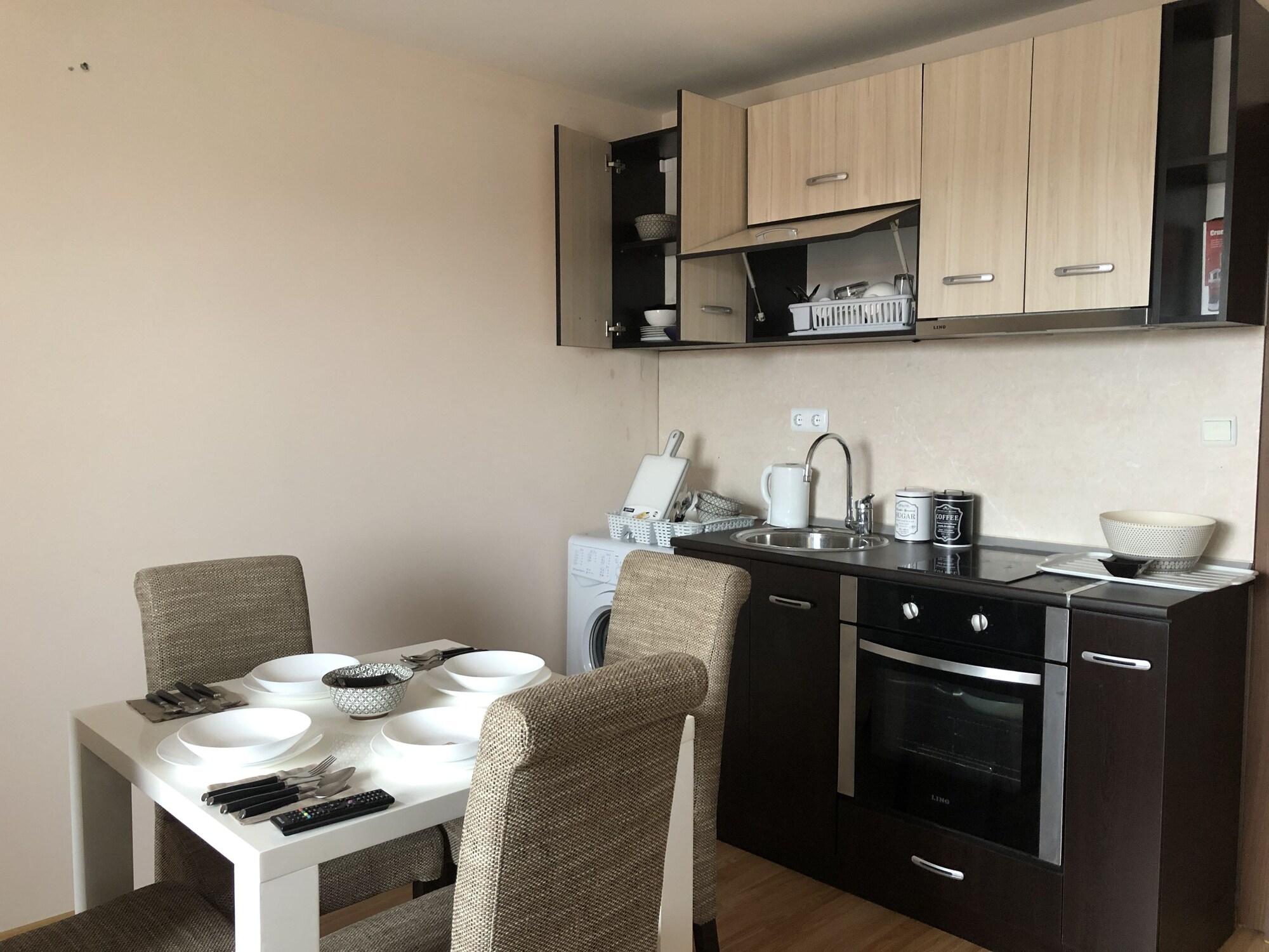 Palace De Luxe Apartments Πομόριε Εξωτερικό φωτογραφία
