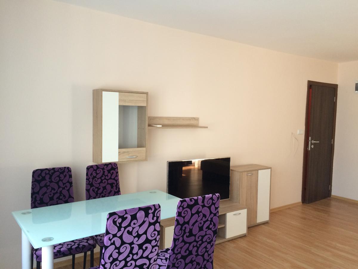 Palace De Luxe Apartments Πομόριε Εξωτερικό φωτογραφία